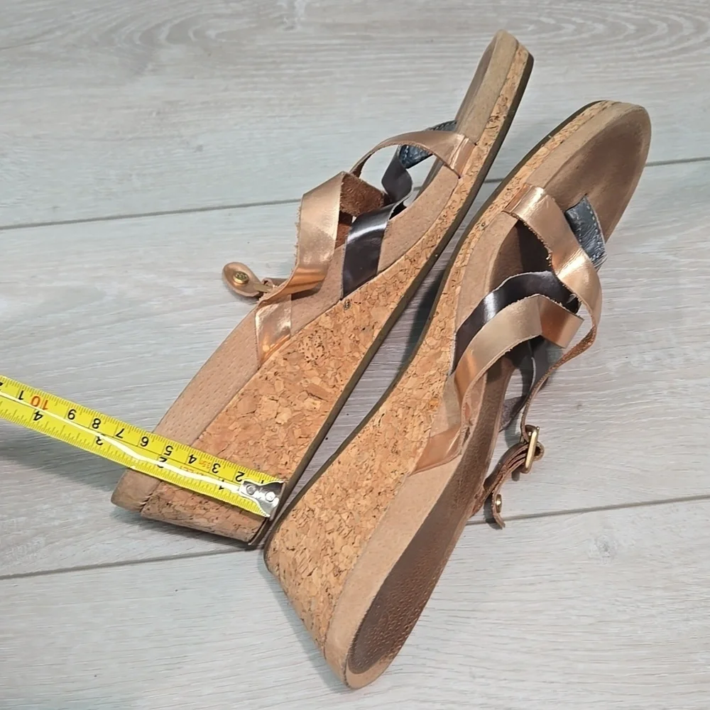 UGG Australia Metallic Leather Strappy Wedge Sandals Shoes Sz 10